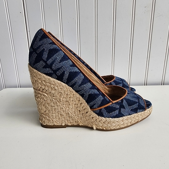 Michael Kors Women's Blue Logo Denim Open Toe Wedge Pumps Size 7 M - Picture 6 of 11